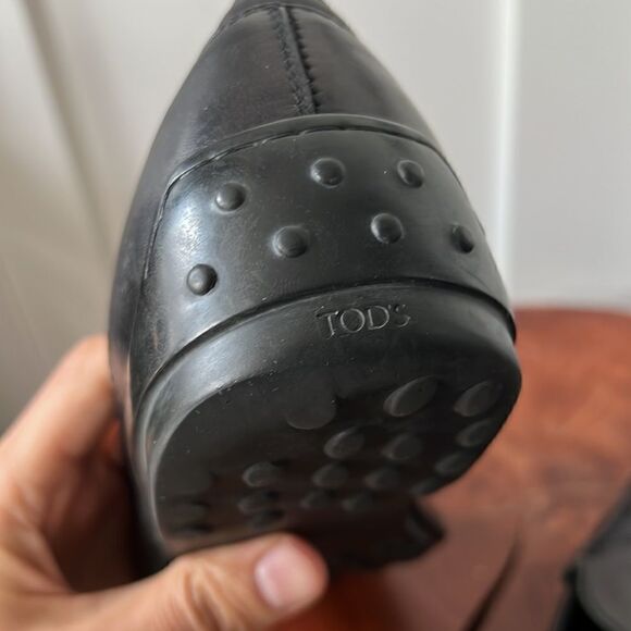 Tod’s Driving Loafers - Picture 6 of 12